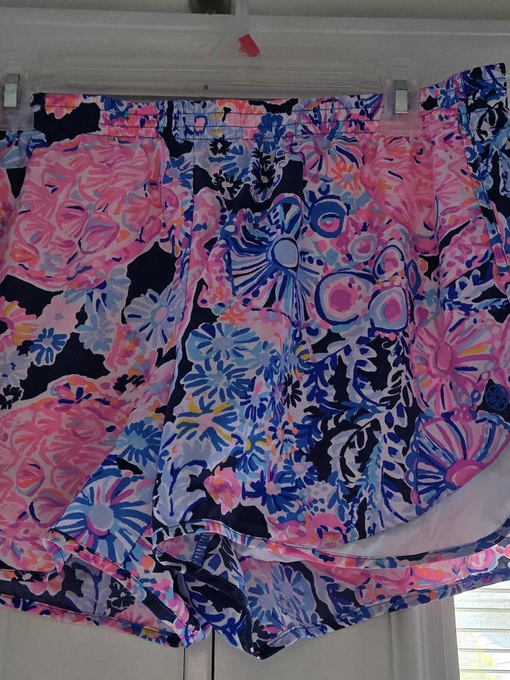 Lilly Pulitzer Pink, Navy & Light Blue Floral Athletic Shorts Xl